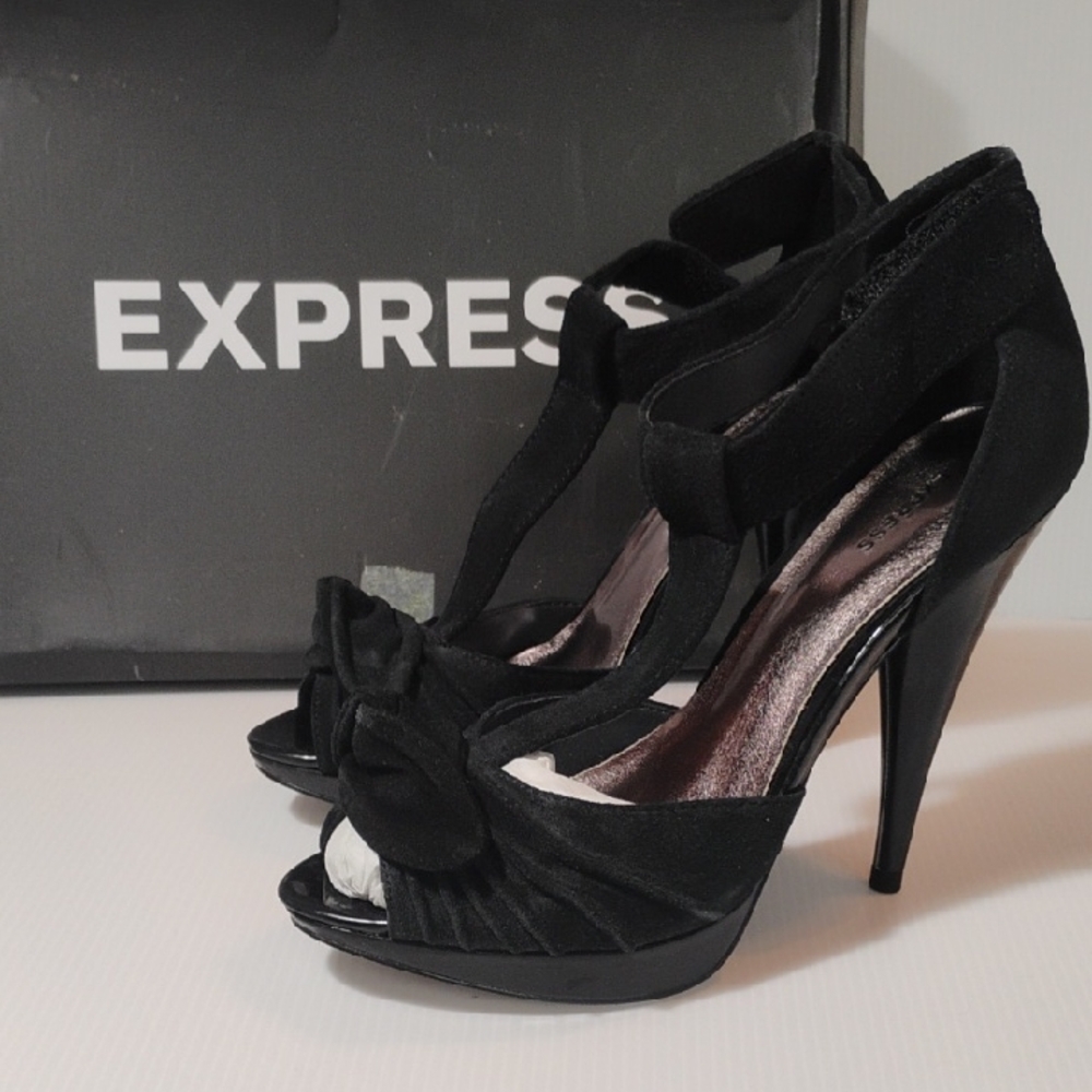 Express Peep Toe Bow Tie Black Suede Pumps Size 7.5
